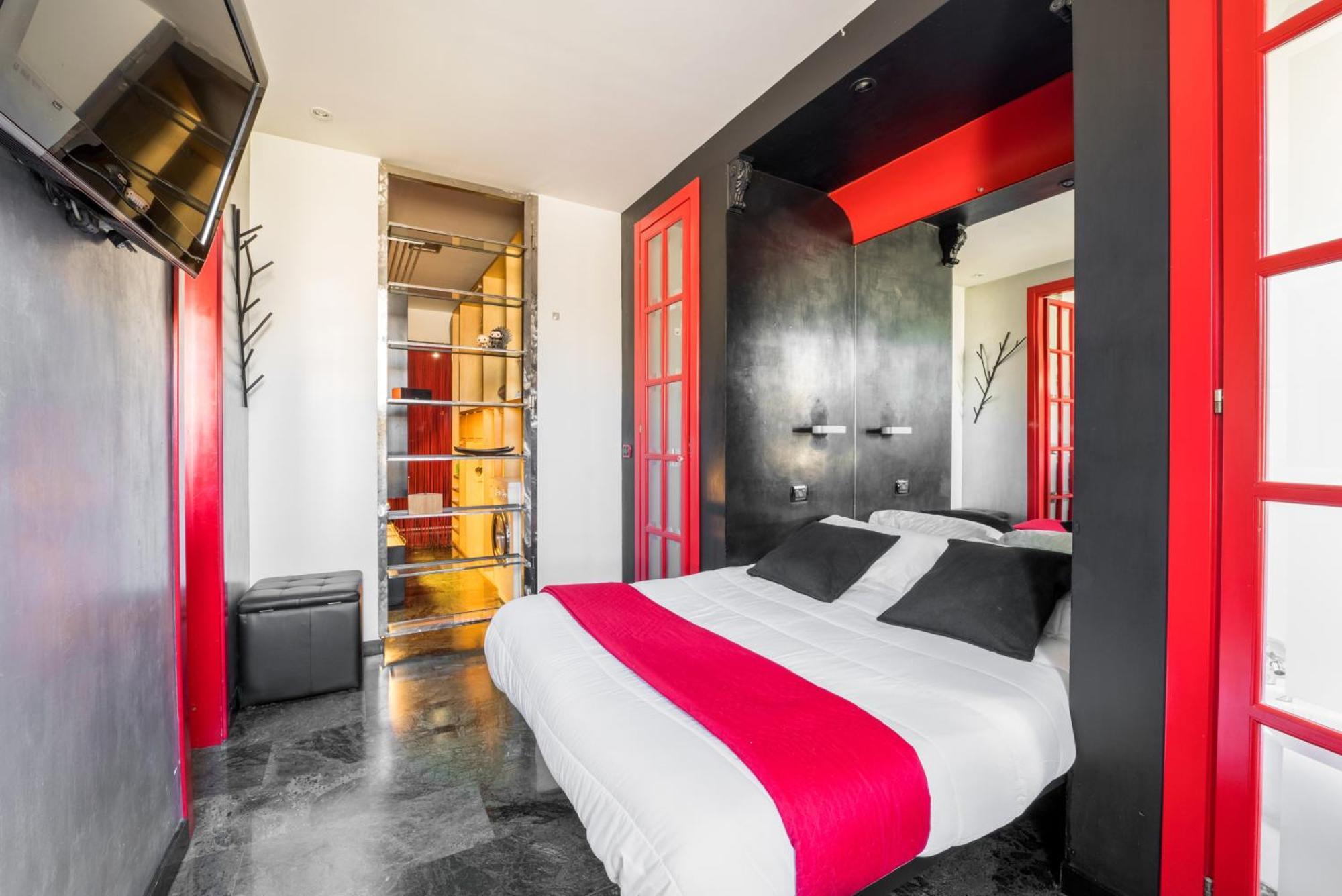 Comics Penthouse, Funny Flat Nearby Colosseum Appartement *